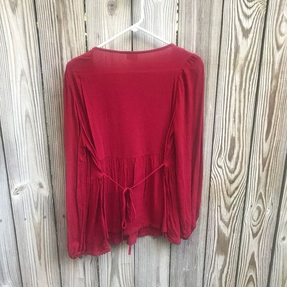 Alya Long Sleeve Lace Detail Top Red Size Medium - Picture 5 of 8